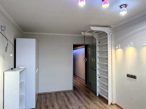 квартира за адресою Регенераторна вул., 4 к2