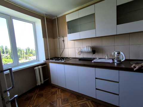 квартира за адресою Небесної Сотні просп. (Маршала Жукова), 6