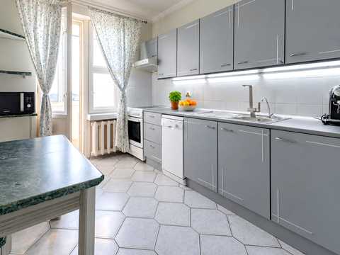 квартира по адресу Старонаводницкая ул., 4