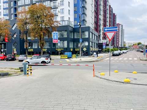 квартира за адресою Княгинин вул., (Будинок 38)