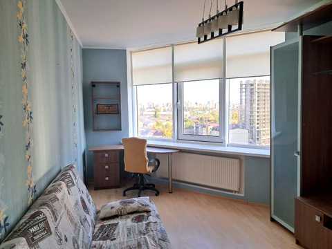 квартира за адресою Дегтярівська вул., 25а к1