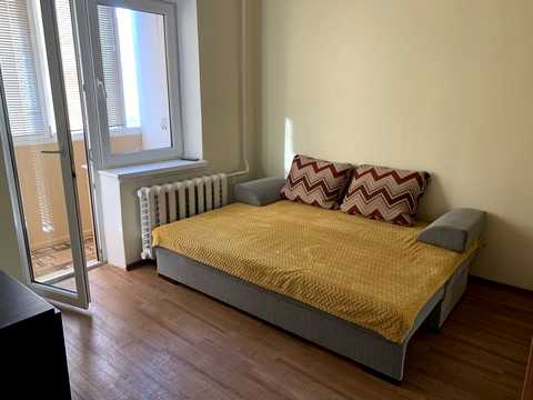 квартира за адресою Героїв полку "Азов" вул. (Маршала Малиновського), 32-Б