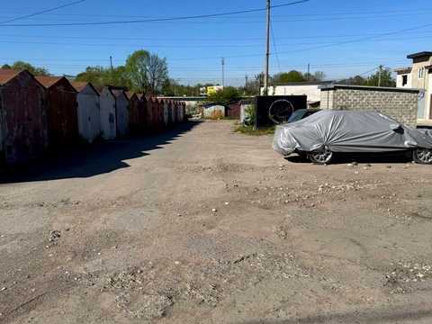 паркомісце за адресою Тернопіль, Довженка вул., 5