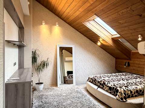 квартира за адресою Регенераторна вул., 4 к2