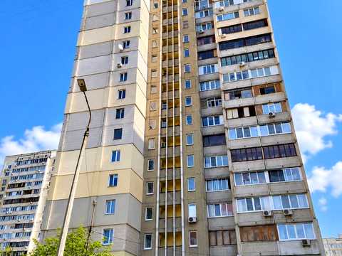 квартира по адресу Ларисы Руденко ул., 10
