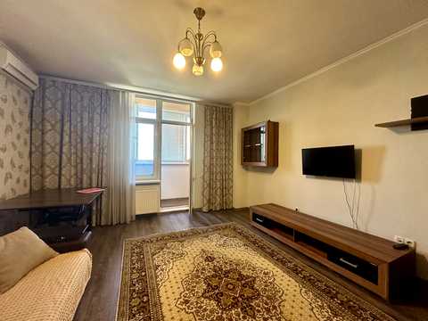 квартира по адресу Средняя ул. (Середня), 24 к2