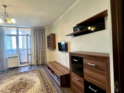 квартира по адресу Средняя ул. (Середня), 24 к2