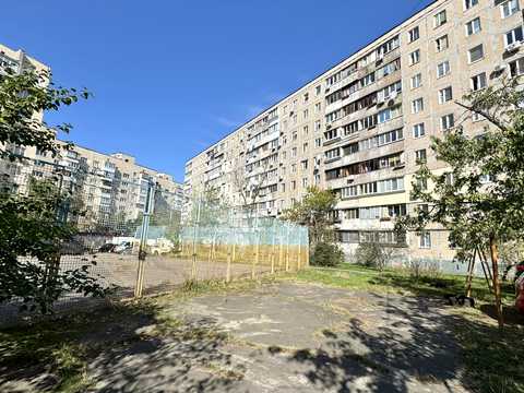 квартира за адресою Прирічна вул., 17