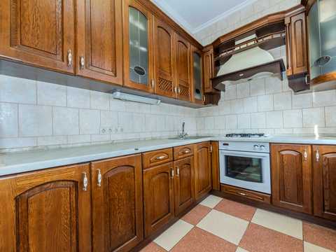 дом по адресу 6 лінія вул, 15