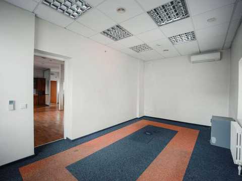 комерційна за адресою Виконкомівська вул., 12