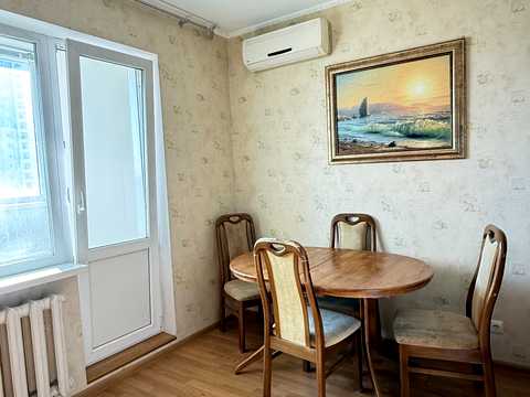 квартира за адресою Бакинська вул., 37-Г