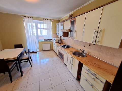 квартира за адресою Крушельницької вул., 35