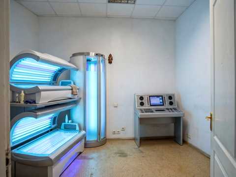 комерційна за адресою Саксаганського вул., 26/26