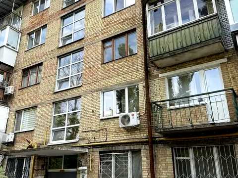 квартира за адресою Академіка Богомольця вул., 8-А