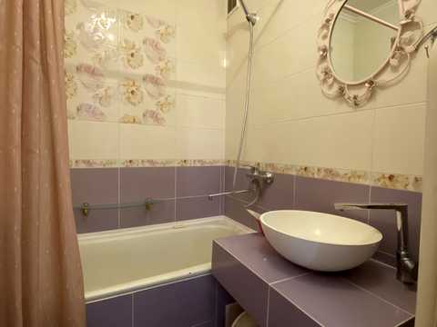 квартира за адресою Анни Ахматової вул., 43