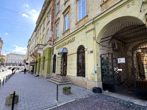 квартира по адресу Театральная ул., 23