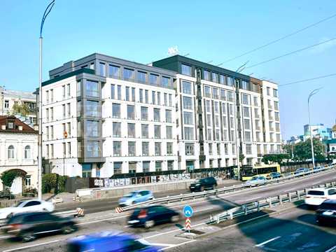 комерційна за адресою Набережно-Хрещатицька вул., 21