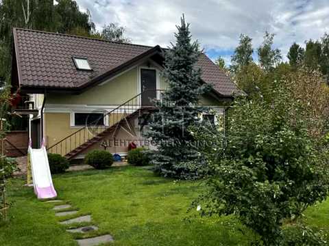 будинок за адресою с. Вишеньки, вул. Садова