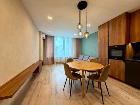 квартира за адресою Салютна вул., 2к6