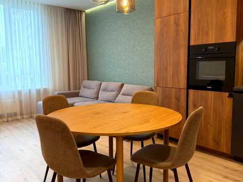 квартира за адресою Салютна вул., 2к6