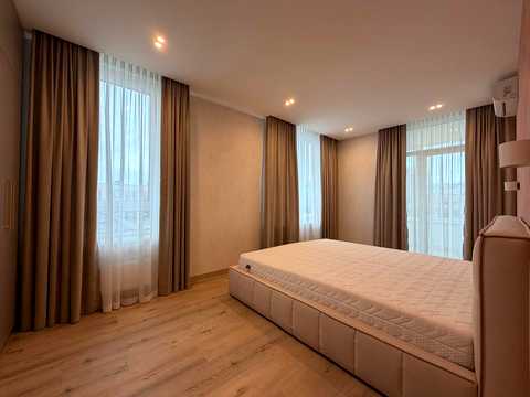 квартира за адресою Салютна вул., 2к6
