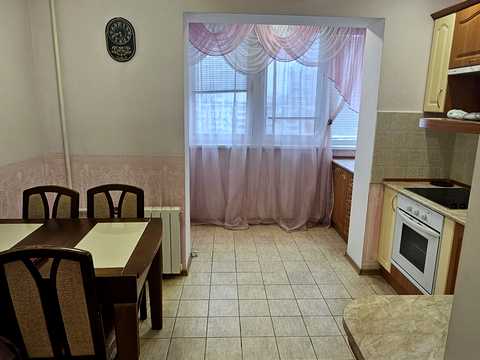 квартира за адресою Оноре де Бальзака вул., 58