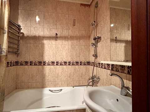 квартира за адресою Русанівська набережна вул., 8