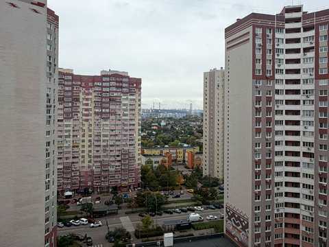 квартира за адресою Софії Русової вул., 1-Б