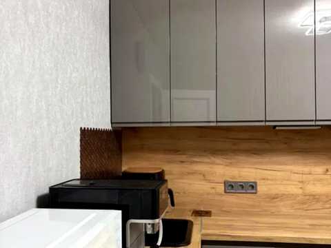 квартира за адресою Драгоманова вул., 8-Б
