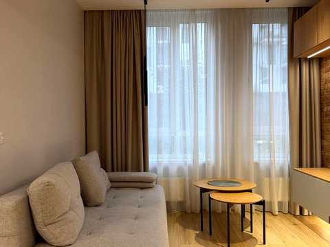квартира за адресою Салютна вул., 2к8
