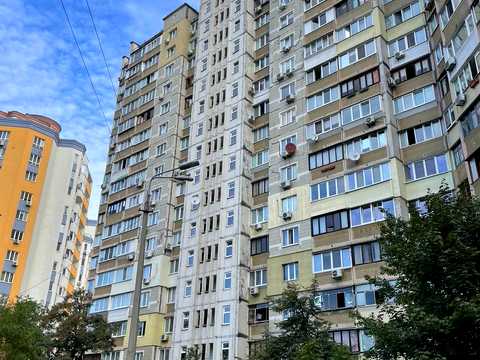 квартира за адресою Драгоманова вул., 40-Б
