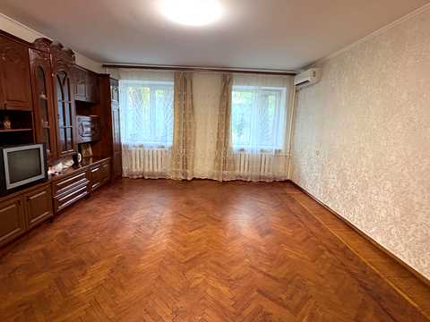 квартира за адресою Одеса, Середньофонтанська вул., 26/28