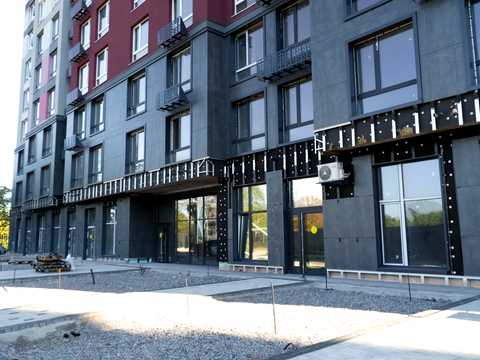 комерційна за адресою Тепловозна вул., 28