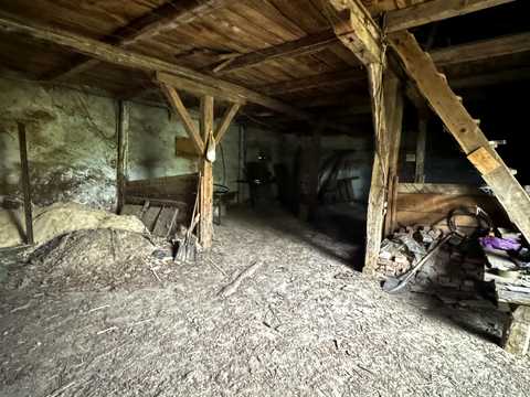 коммерческая по адресу Центральна, 17