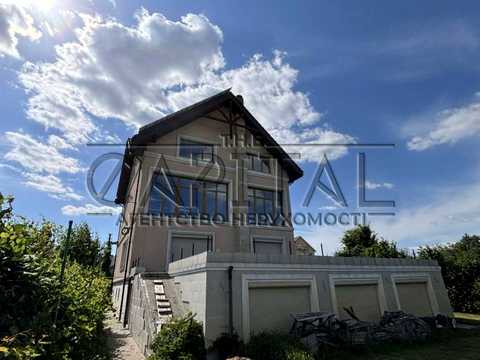 комерційна за адресою Ярошівська вул., 1