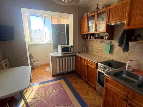 квартира за адресою Євгена Чикаленка вул., 50/3