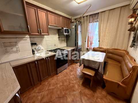 квартира за адресою Одеса, Академіка Корольова вул., 64