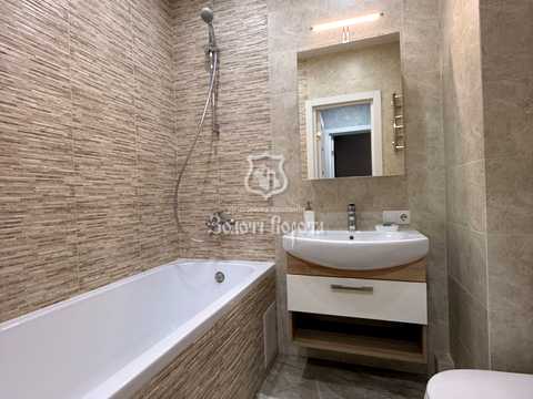 квартира за адресою Машинобудівників вул., 31