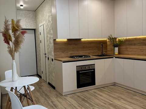 квартира за адресою Гідності вул., 6