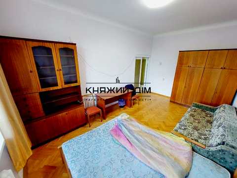 квартира за адресою Івана Світличного вул. (Петровського), 6
