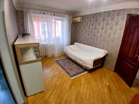 квартира за адресою Леоніда Первомайського вул., 11
