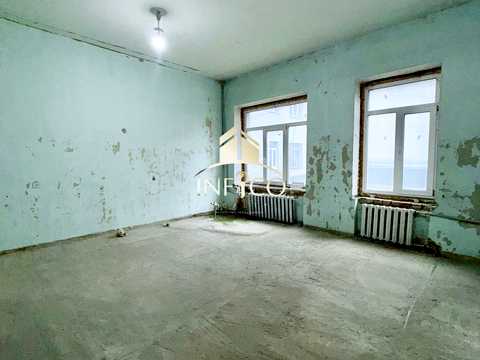 комерційна за адресою Кравченко, 7