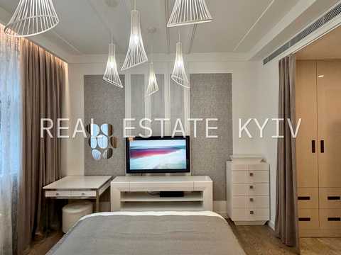 квартира по адресу Академика Филатова ул., 2/1