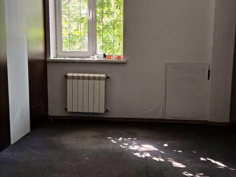 комерційна за адресою Академіка Кримського вул., 27а