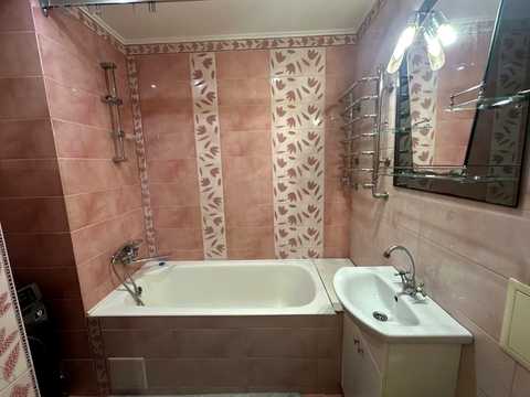 квартира за адресою Академіка Лазаренка вул., 7