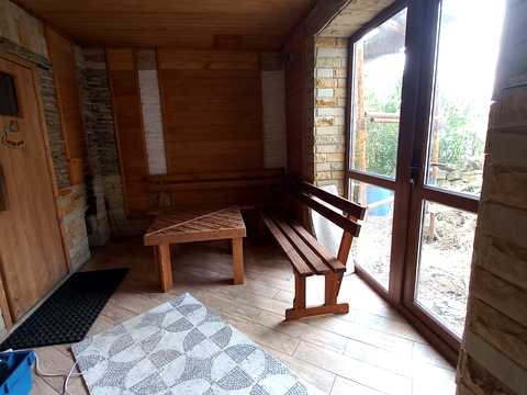 будинок за адресою с. Красносілка, Центральная