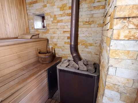 будинок за адресою с. Красносілка, Центральная