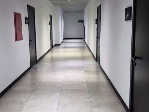 комерційна за адресою Хмельницький, Степана Бандери вул., 1/1