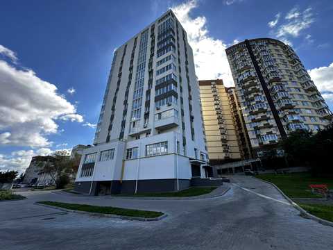 комерційна за адресою Бережанська вул., 56
