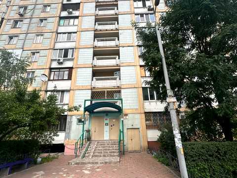 квартира за адресою Лариси Руденко вул., 21-А